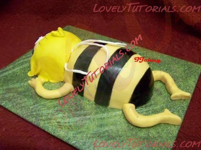 Название: Maya the Bee cake tutorial 15.jpg
Просмотров: 0

Размер: 45.9 Кб