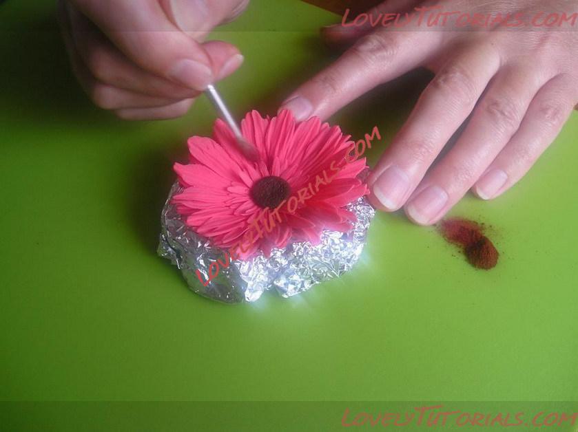 Название: gumpaste gerbera flower tutorial 30.jpg
Просмотров: 0

Размер: 86.1 Кб