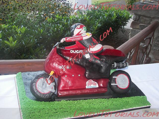 Название: Ducati motorcycle cake by everybodylovescake.jpg
Просмотров: 5

Размер: 166.1 Кб